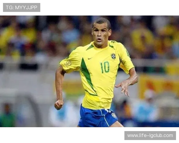 巴西足球历史总进球数排名前十球员名单及成就解析